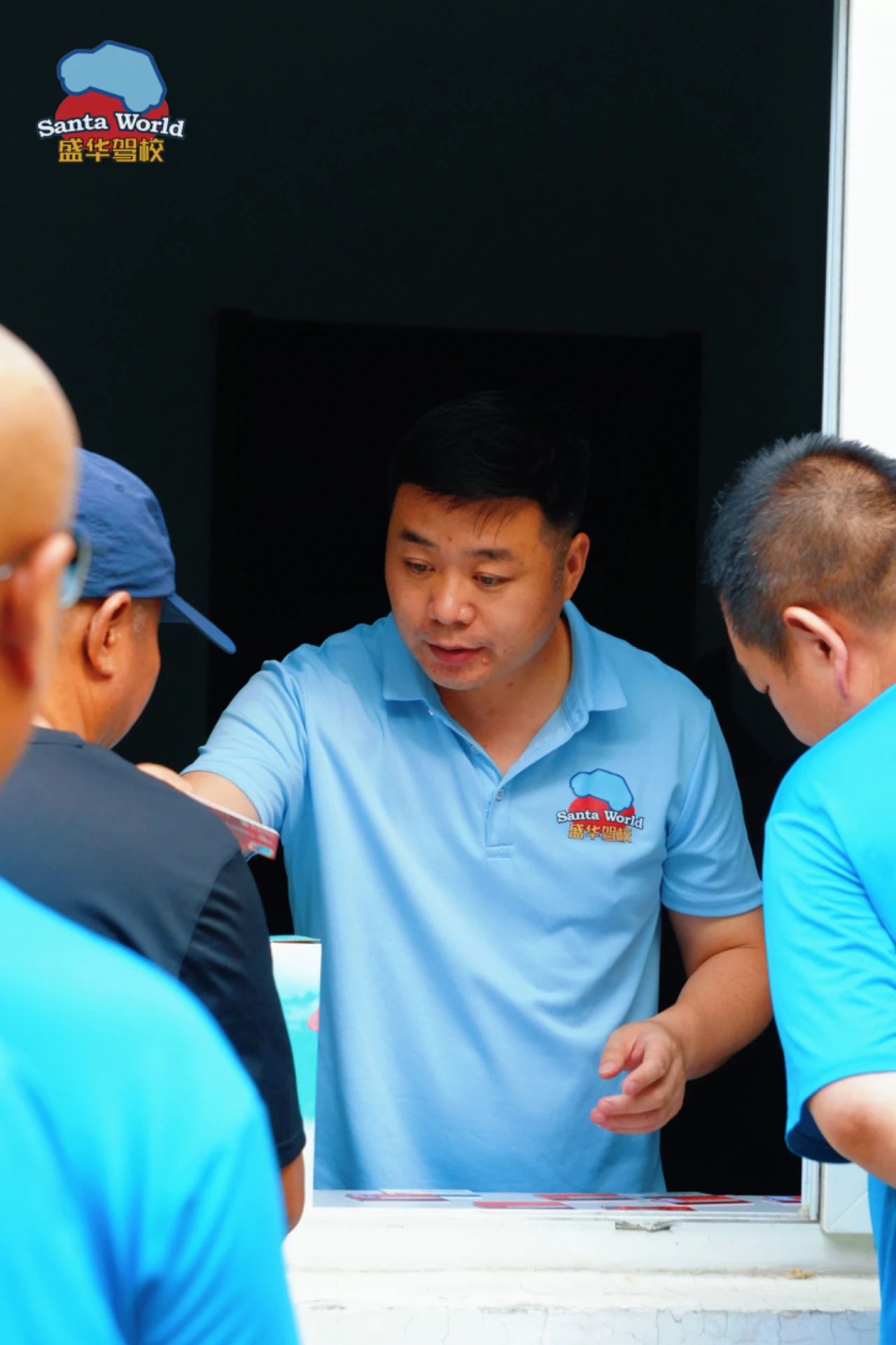 1753520354901636.jpg 夏日送关怀5